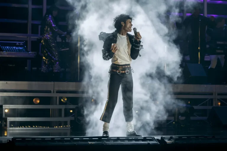 A Michael Jacksonról szóló film retteg attól, hogy bemocskolja az ikont