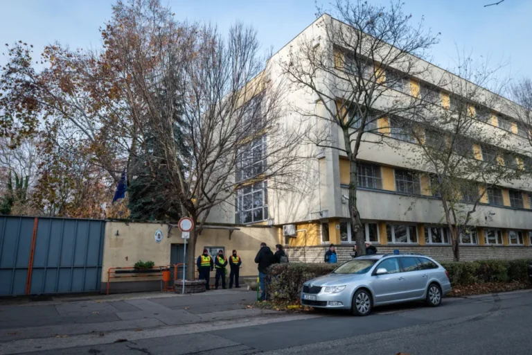 Lebontják a Szőlő utcai javítóintézet épületét, lakások épülhetnek majd a helyén