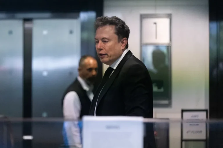 Az OpenAI elnöke szerint Elon Musk 80 milliárd dollárt akart gyűjteni a Mars kolonizálására
