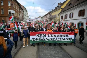 „Ez a kampány belülről is szörnyű volt” – zsarolásokról és értelmetlen pénzszórásról beszél a Fideszből kilépő miskolci önkormányzati képviselő