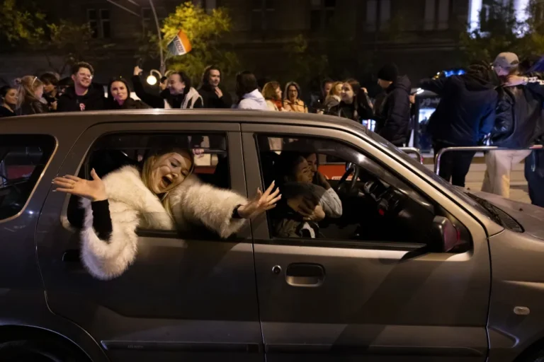 Medián: A biztos szavazók 70 százaléka a Tiszára szavazna