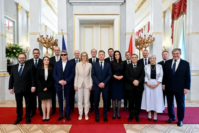 Magyar Péter: Orbán Anita berendelte az orosz nagykövetet – élő közvetítés
