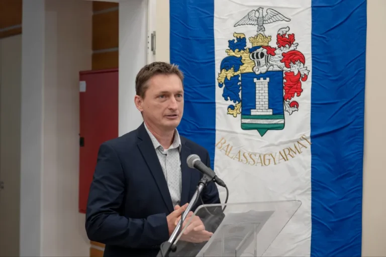 Kilépett a Fideszből Balassagyarmat polgármestere