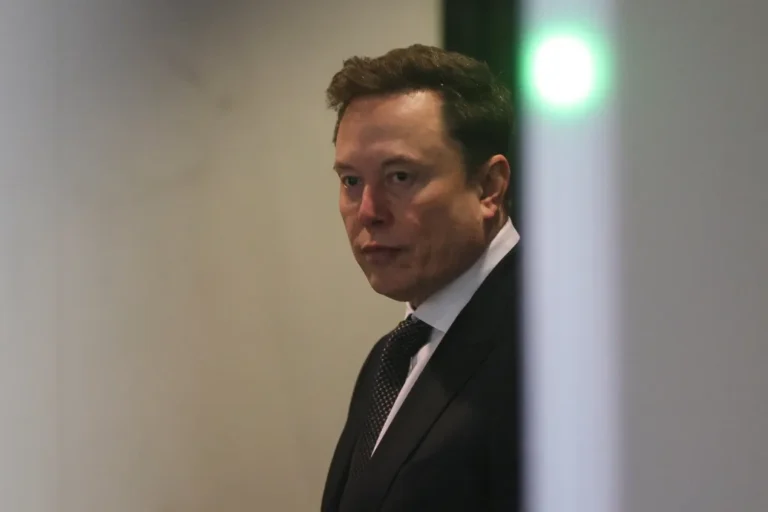 A kaliforniai esküdtszék elutasította Elon Musk OpenAI és annak vezetője, Sam Altman ellen indított ügyét