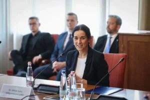 Consultations between Ukraine and Hungary officially underway