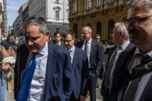 286 milliárd forint mínusz: nagyon úgy tűnik, hogy tényleg trükközött az Orbán-kormány az idei költségvetéssel