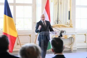 Trágár szavakkal beszélt a román nemzeti érdekről, lemondott Demeter András, Románia kultuszminisztere