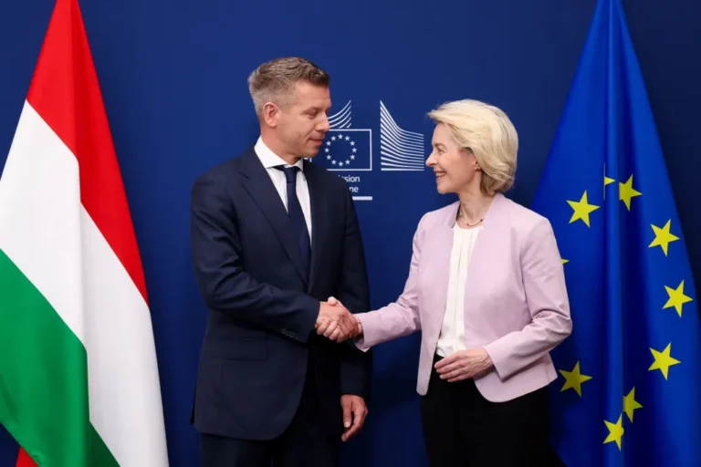 Szeptembertől visszatérhetnek a magyar diákok az Erasmus-programba
