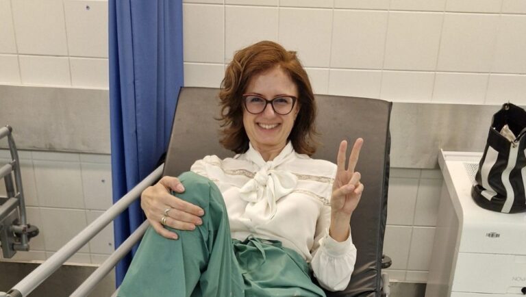 Táncolás közben kificamodott a tiszás képviselő térde, a népünnepélyről a Honvéd Kórházba szállították