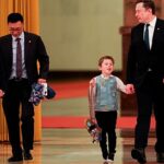 Elon Musk a fiát, X Æ A-Xii-t is elviszi a kínai kormányfővel tartott üzleti tárgyalásra