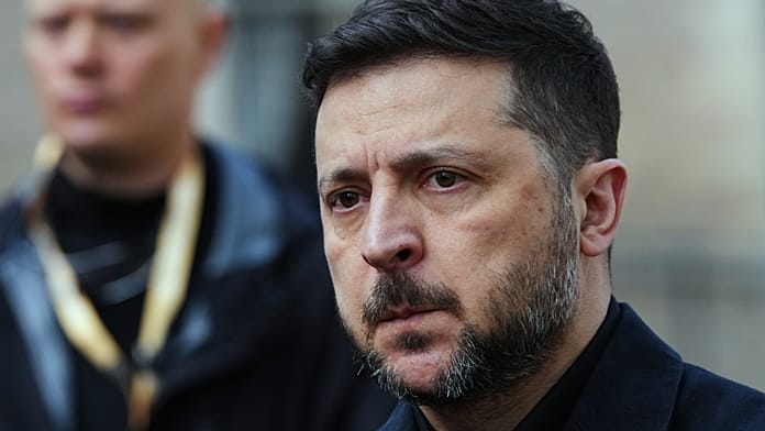 A kijevi diplomáciai képviseletek evakuálására szólított fel Moszkva a győzelem napi parádé előtt