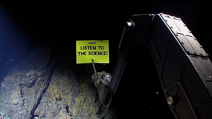 Greenpeace rekordmélységű tengeri tiltakozást tart a tengerfenék-bányászat ellen