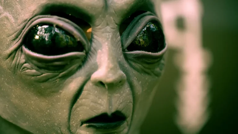 Évtizedekig titkolták: megdöbbentő UFO-dokumentumokat hoztak nyilvánosságra