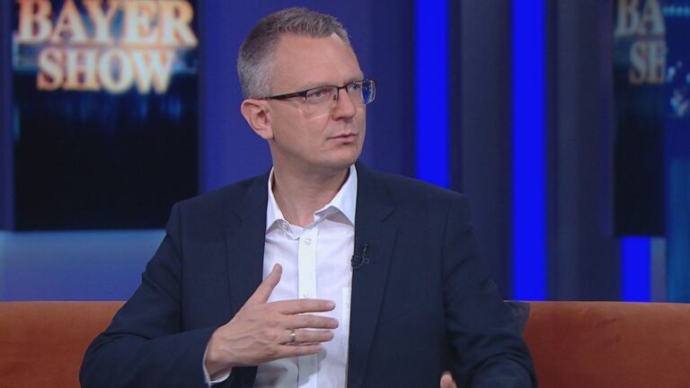 A számok nem hazudnak – Rétvári Bence helyretette Magyar Pétert + videó