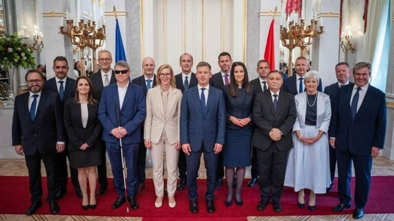 Kormányalakítási rekordok: legrövidebb idő, legtöbb minisztérium, zéró átgondoltság