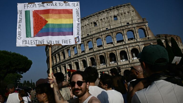 Fellángolt az antiszemitizmus a római Pride-on