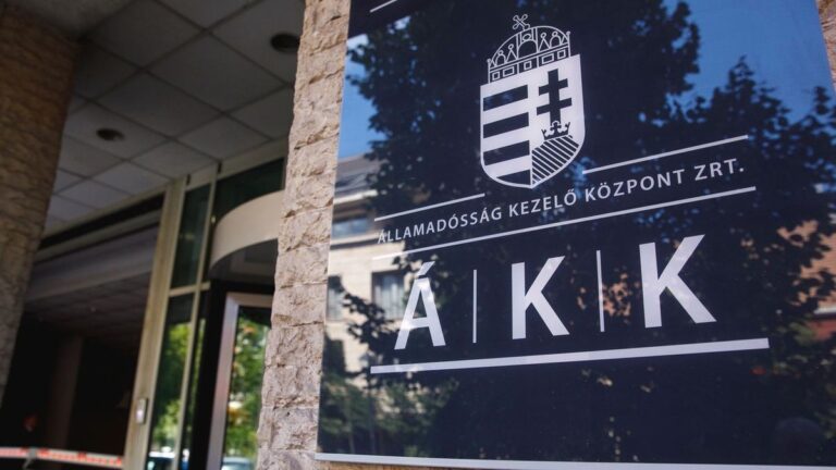 Igaz a vád, hogy az Orbán-kormány eladósította az országot? Bemutatjuk a valóságot