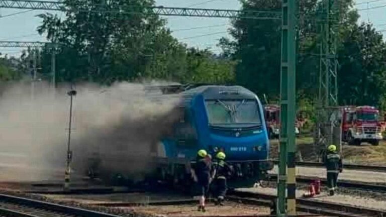 Kigyulladt mozdony miatt zárták le a kelenföldi vasútállomást