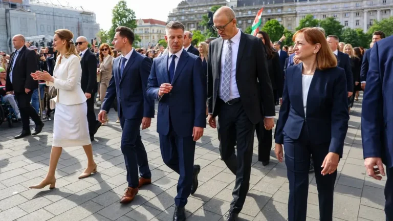 A Fidesz-KDNP képviselői mindenkitől várják a kérdéseket a leendő miniszterek számára