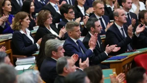 Megválasztották miniszterelnöknek Magyar Pétert