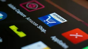 Új csalási hullám söpör végig az Amazon vásárlóin – egyetlen kattintással ellophatják az adatait