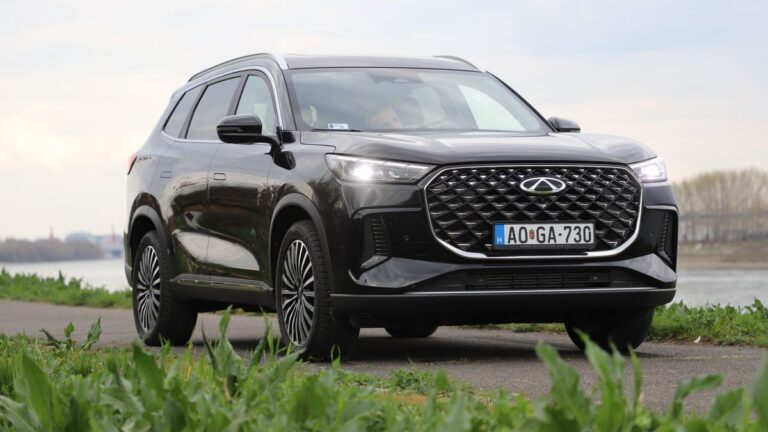 Kevesebb pénzért többnek látszani – Chery Tiggo 8 1.6 T-GDI teszt