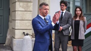 Magyar Péter osztogatásának a középosztály fizetheti meg az árát