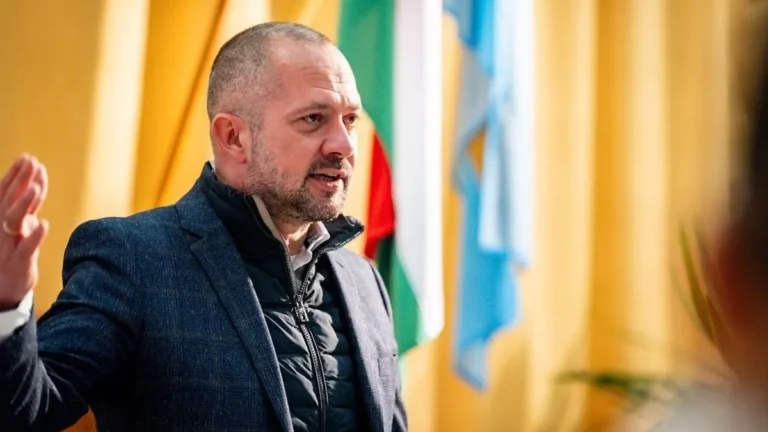 Magyar Péterék a polgármestereket is korlátoznák, Gyopáros Alpár a lakosokra bízná a döntést
