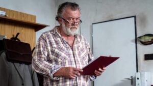 Csuja Imre nyugdíjasként is marad A mi kis falunk polgármestere