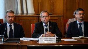 Juhász Hajnalka Ruff Bálintról: Gyűlöli a konzervatív, keresztény világot