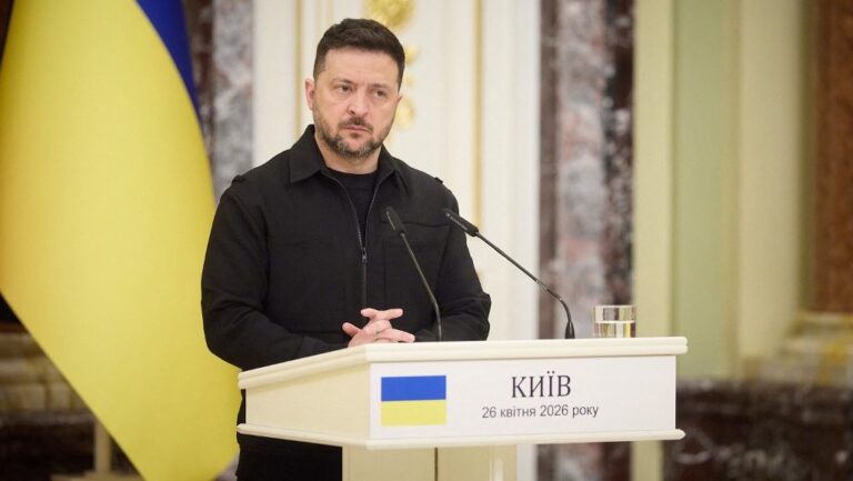 Zelenszkij szerdától tűzszünetet jelentett be