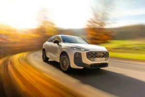 Az Audi Q3 plug-in hibrid első látásra tökéletes utazóautó, de valójában mégsem az
