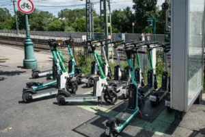 Idén a baleseti intézetben már két fiatal meghalt e-rolleres balesetben, egy gyerek pedig kómában fekszik