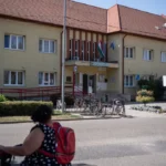 Ha a helyi szintekhez viszonyítunk, sok helyen tényleg túl magasak a polgármesteri fizetések