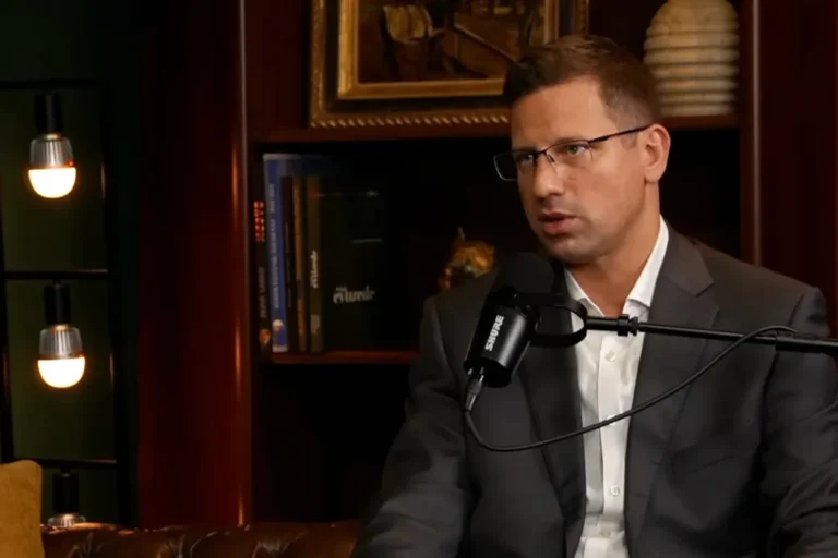 Gulyás Gergely: Azt remélem, hogy minden fideszes miniszter betartotta és betartatta a törvényeket