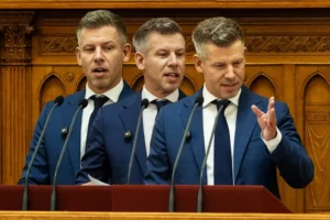 Forsthoffer szigora, Magyar és Toroczkai összecsapásai, csökkentett fizetések – hétfői parlament