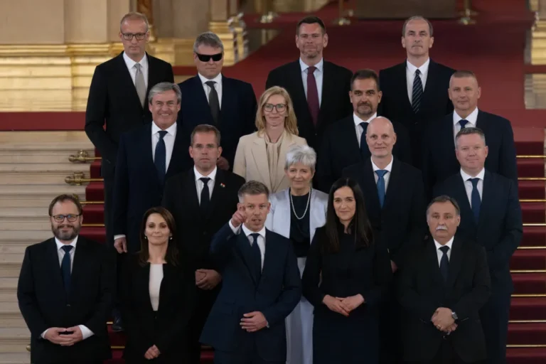Kapitány a leggazdagabb, Tanács a legközlékenyebb kormánytag a vagyonnyilatkozatok szerint
