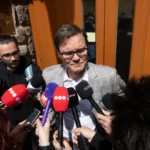 A láthatatlan ember szerint az Oxygen Wellness VIP-részlegén váratlanul találkozott Bánki Erikkel, a volt képviselő szerint szó sincs ilyenről