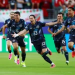 Paraguay 64 másodperc után sokkolt, Törökország kiesett a foci-vb-ről