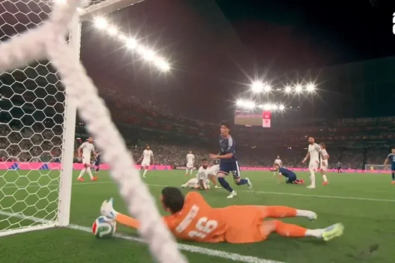 Nem is millimétereken, szó szerint hajszálon múlt a japán gól a vb-n