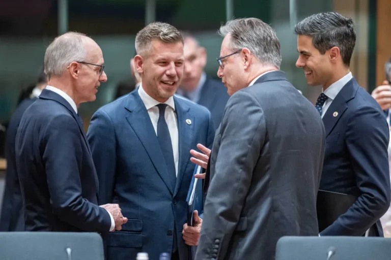 Fél helyett egy évvel hosszabbították meg az uniós gazdasági szankciókat Oroszország ellen