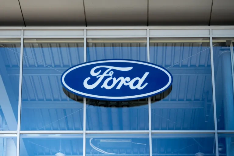 Visszavette tapasztalt mérnökeit a Ford, mert az MI nem vált be a minőség-ellenőrzésben