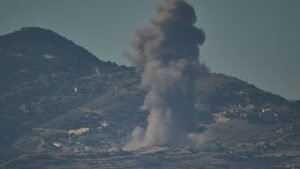 Pénteken tűzszünetet kötött, szombaton megint bombázta Libanont Izrael