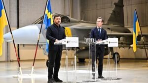 Ingyen kap Gripeneket Ukrajna Svédországtól, de később fizetni is fog az újabb típusokért