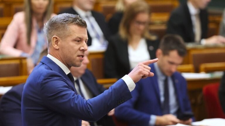 Magyar Péter már a megszorításokat vezeti fel?