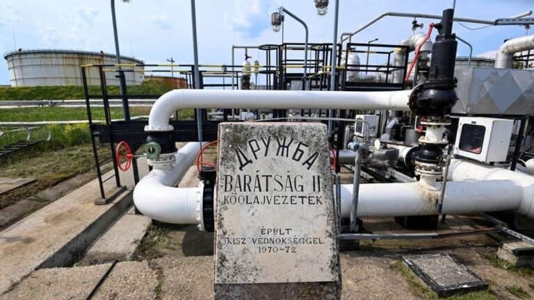 Megjelent a terv a Barátság vezeték átépítéséről, az átalakítással lecserélnék benne az orosz olajat