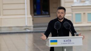 Zelenszkij levelet írt Putyinnak, Orbán Viktort is emlegette