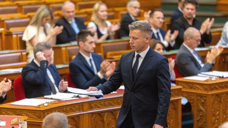 Közeleg a határidő, Magyar Péternek hamarosan színt kell vallania