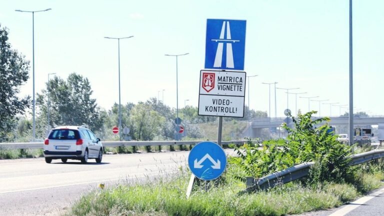 Egy apró hiba is komoly pótdíjjal járhat a sztrádamatrica-vásárlásnál