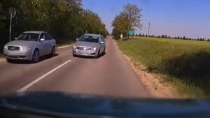 A hónap, amikor meglepően sok magyar autósnál elszakadt a cérna + videó